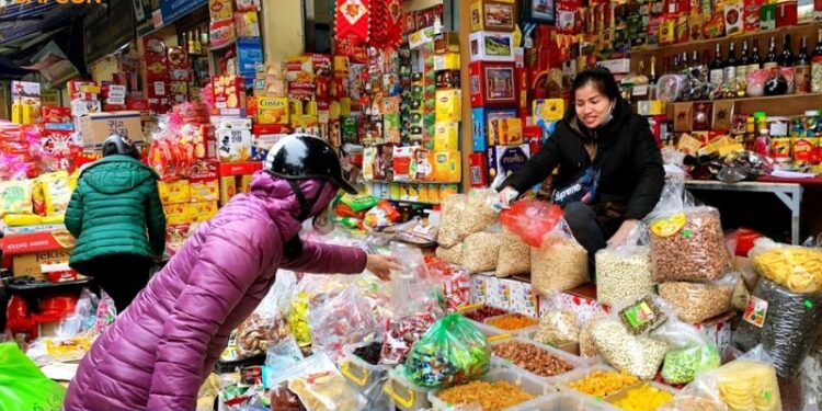 Mua bánh kẹo Tết ở đâu TPHCM 2025? Đừng bỏ lỡ 7 khu chợ giá sỉ 8 mua bánh kẹo tết ở đâu tphcm