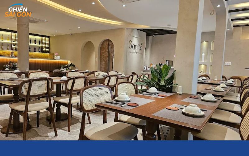 nhà hàng mở cửa tết sài gòn