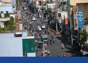 đường cách mạng tháng 8