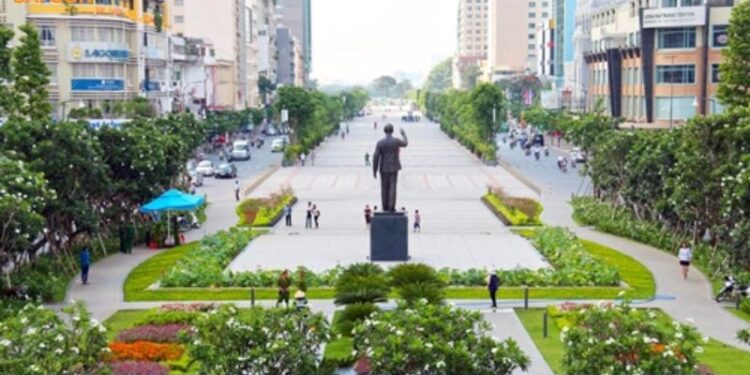 đường nguyễn huệ