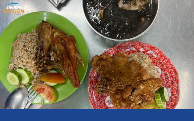 Review mới nhất về quán cơm gà Lão Hương Thân lâu năm ở Quận 5 20 cơm gà lão hương thân