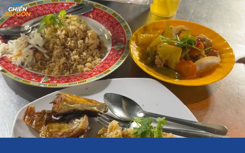 Review mới nhất về Cơm Gà Thiên Hương - Giữ trọn tinh hoa Việt 11 cơm gà thiên hương