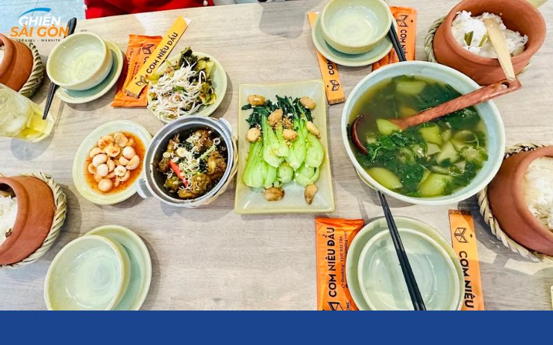 Review mới nhất về quán Cơm Niêu Đẩu chuẩn vị quê nhà tại Quận 3 11 cơm niêu đẩu