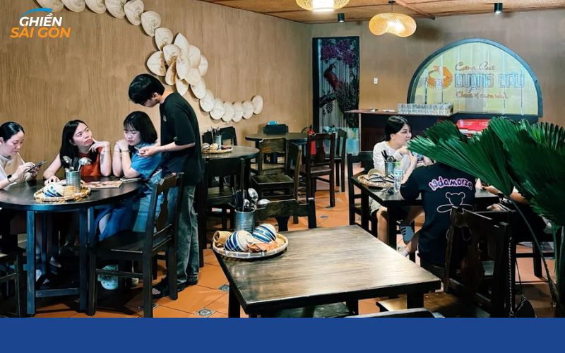 Review về quán cơm quê Dượng Bầu đang gây tranh cãi 11 cơm quê dượng bầu