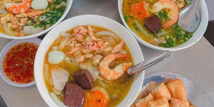 Top 5 địa chỉ bánh canh cua Quận 1 đáng thử nhất Sài Gòn 6 bánh canh cua quận 1