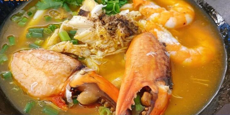 bánh canh cua quận 2