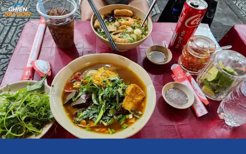 Review mới nhất về quán Bánh Canh Cua Út Lệ tại Quận 10 7 bánh canh cua út lệ