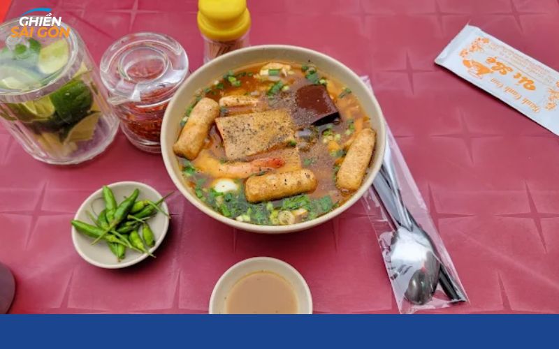 Review mới nhất về quán Bánh Canh Cua Út Lệ tại Quận 10 8 bánh canh cua út lệ