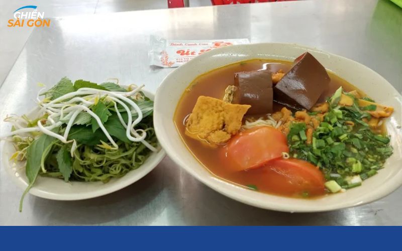 Review mới nhất về quán Bánh Canh Cua Út Lệ tại Quận 10 11 bánh canh cua út lệ