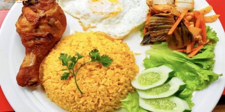 Top 5 quán cơm gà Bình Thạnh trứ danh, thơm ngon quên lối về 6 cơm gà bình thạnh