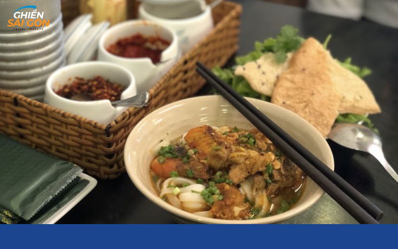 Review quán cơm gà Mệ Vui - Thơm ngon đúng chuẩn cơm gà Hội An 10 cơm gà mệ vui