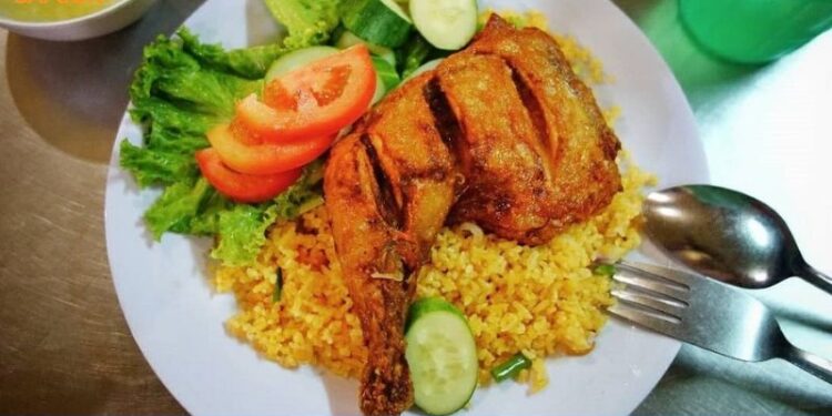 Top 5 quán cơm gà Tân Phú ngon nức tiếng, ăn là ghiền đáng thử 6 cơm gà tân phú