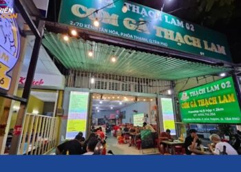 cơm gà thạch lam