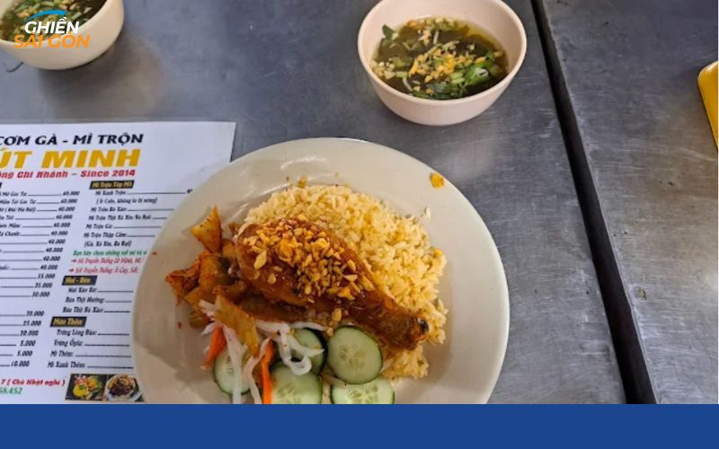 Review cơm gà Út Minh - Quán cơm ngon rẻ tại Bình Thạnh 7 cơm gà út minh
