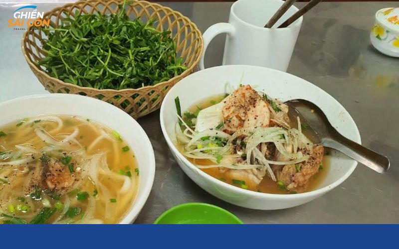 Review bánh canh cá lóc Đông Hà siêu đông khách tại Gò Vấp 8 bánh canh cá lóc đông hà