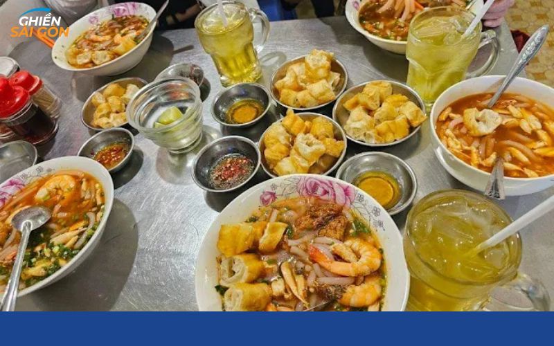Review mới nhất về quán bánh canh cua Hoàng Lan ở Quận 10 9 bánh canh cua hoàng lan