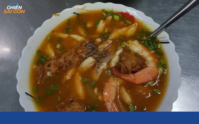 bánh canh cua quận 10