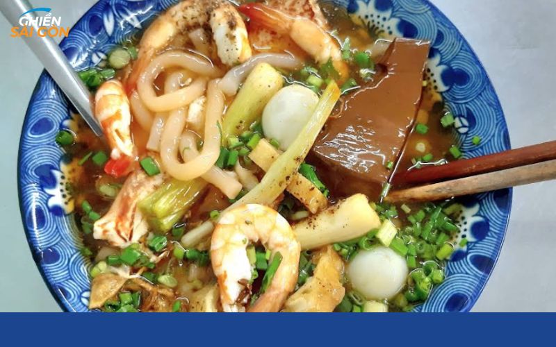 bánh canh cua quận 10