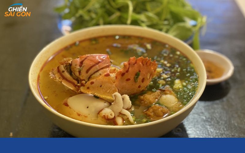 bánh canh cua quận 3