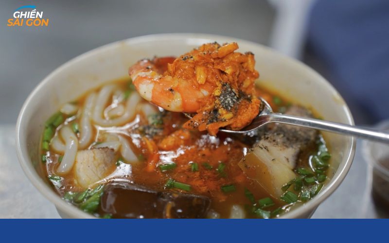 bánh canh cua quận 3
