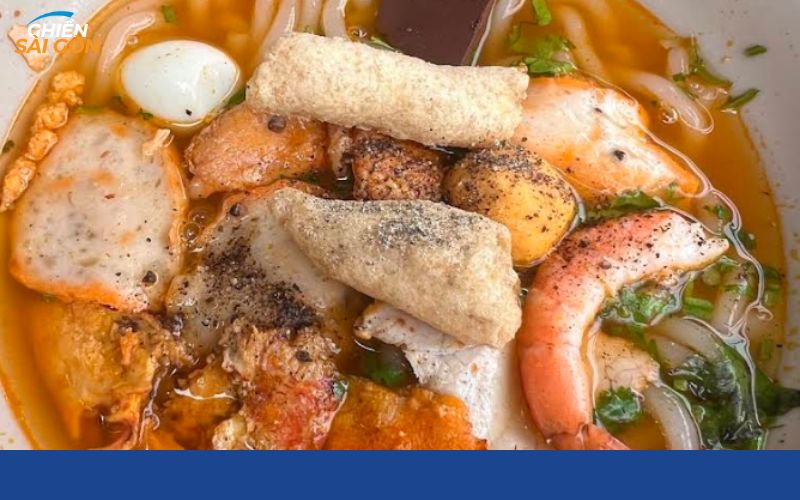 bánh canh cua quận 8