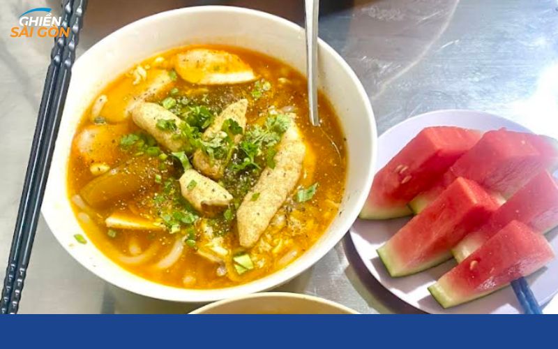 bánh canh cua quận 8