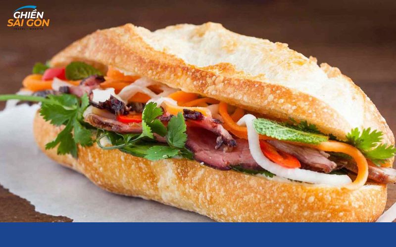 Top 5 tiệm bánh mì heo quay Sài Gòn ngon rẻ, ú nụ topping 9 bánh mì heo quay sài gòn