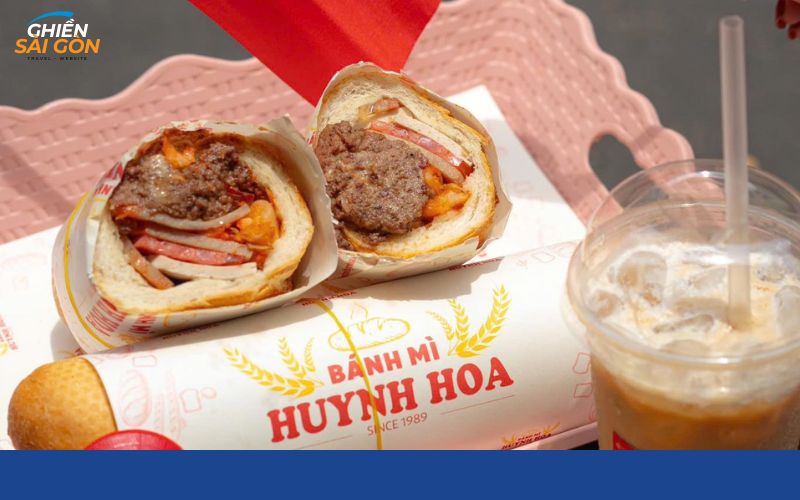 bánh mì huynh hoa