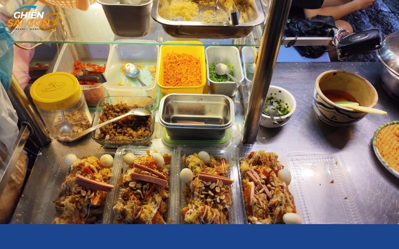 bánh mì nướng muối ớt sài gòn