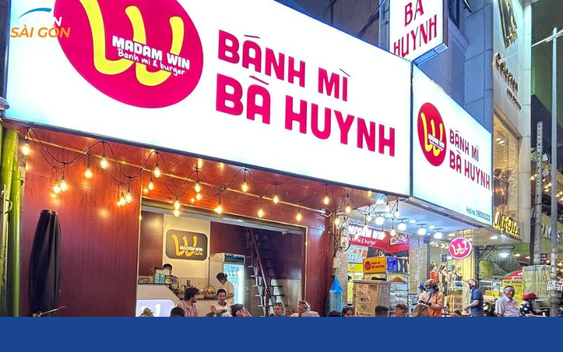 bánh mì quận 1