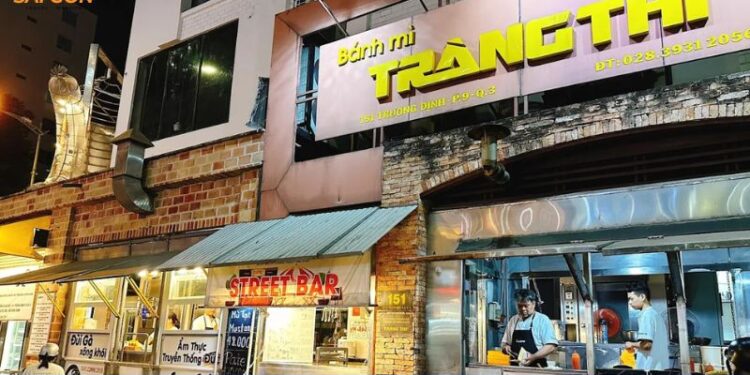 Review mới nhất về tiệm bánh mì Tràng Thi lâu năm tại Quận 3 6 bánh mì tràng thi