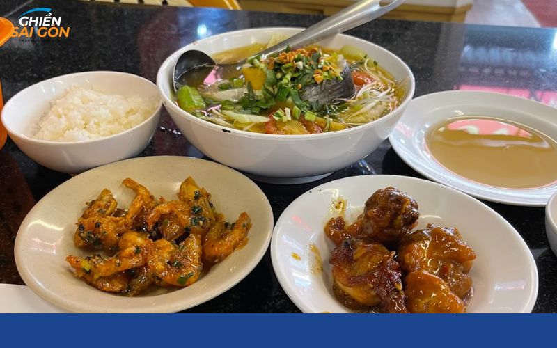 Top 7 quán cơm gà quận 10 ngon quên lối về cho người đạo gà 15 cơm gà quận 10
