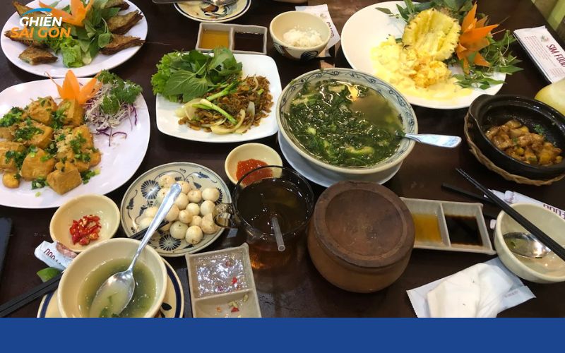 cơm niêu gò vấp