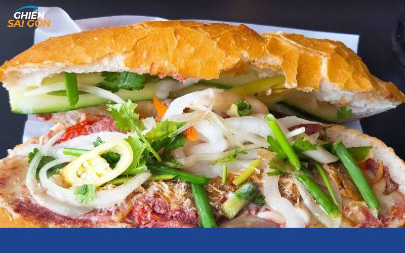 bánh mì 3 cô