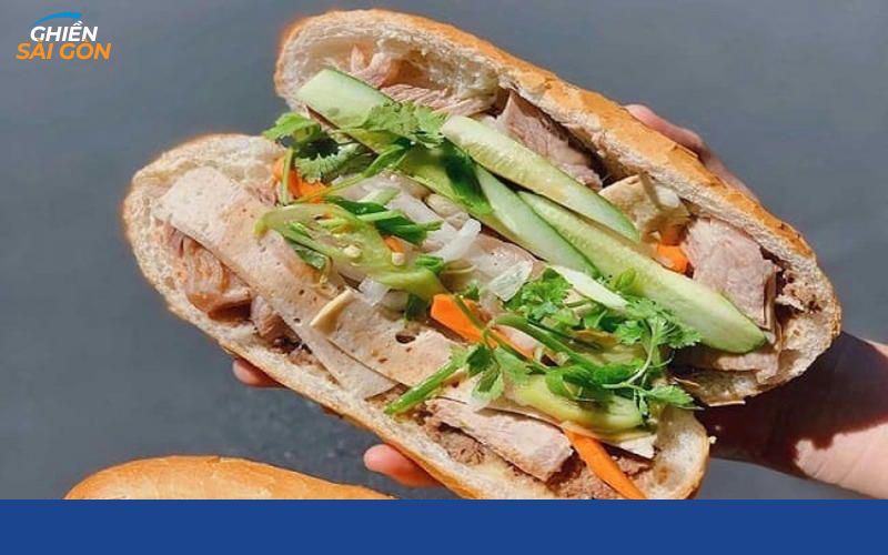 bánh mì 3 cô