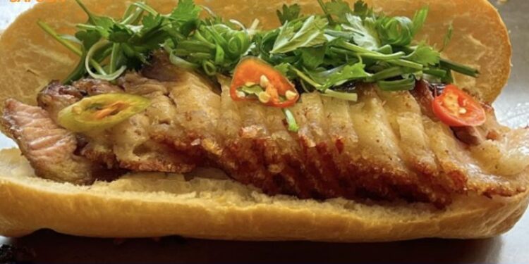 bánh mì tân phú