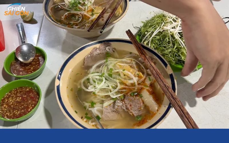 bún bò giáo toàn