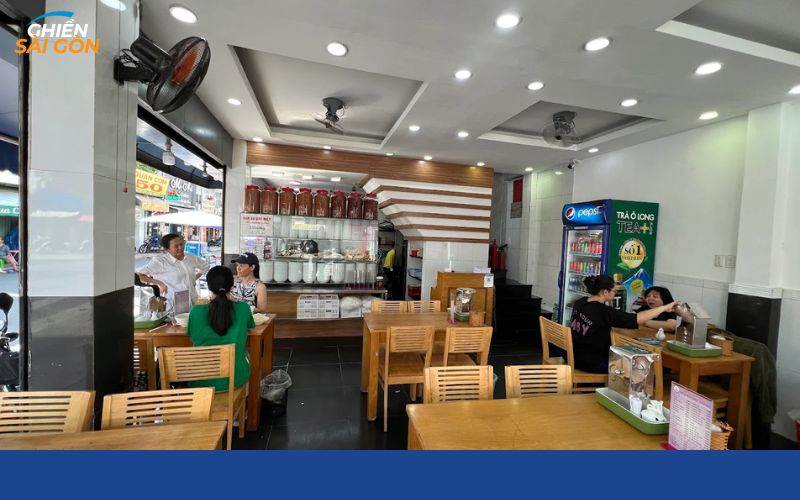 Review mới nhất về quán Bún Bò Huế Yến Hương Giang tại Quận 3 12 bún bò huế yến hương giang