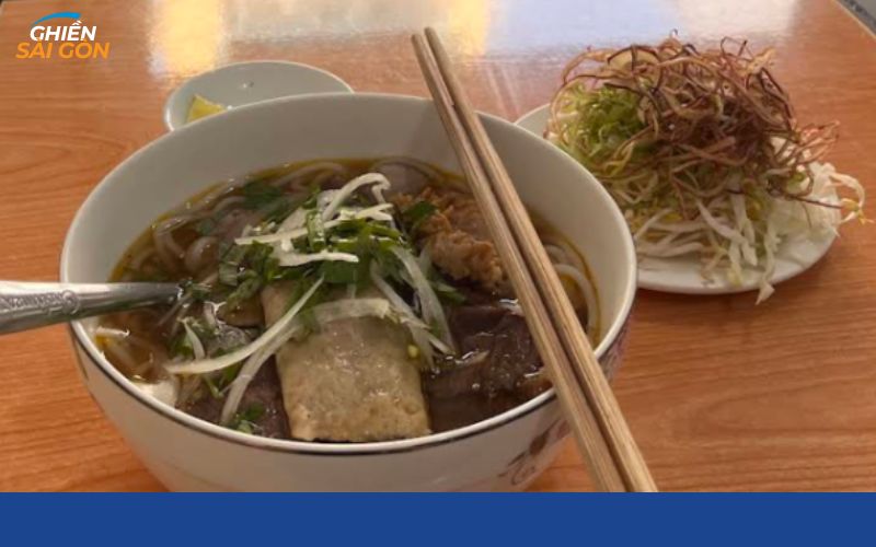 bún bò mạ ơi