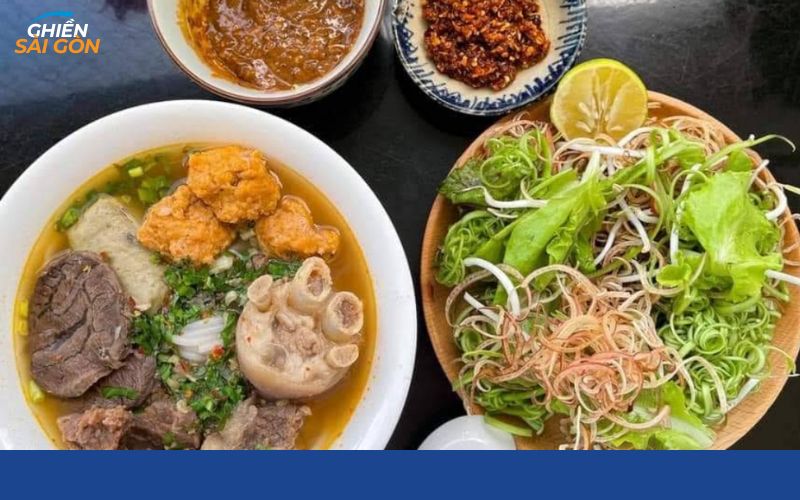 Review mới nhất về quán bún bò Nam Giao tồn tại nhiều năm 8 bún bò nam giao