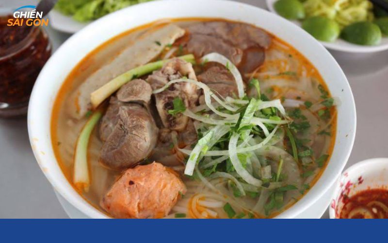 Review mới nhất về quán bún bò Nam Giao tồn tại nhiều năm 11 bún bò nam giao