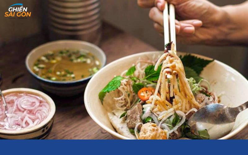 Top 5 quán bún bò quận 7 chuẩn vị đậm đà xứ Huế bạn nên thử ngay 11 bún bò quận 7