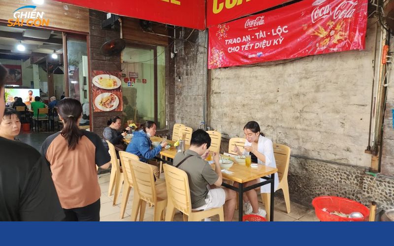 Review mới nhất về quán Bún Bò Út Hưng nổi tiếng ở Quận 3 Sài Gòn 11 bún bò út hưng