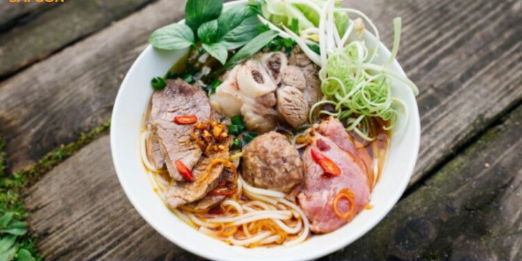 Top 5 quán bún bò Hóc Môn hấp dẫn, hương vị đậm đà khó quên 6 bún bò hóc môn