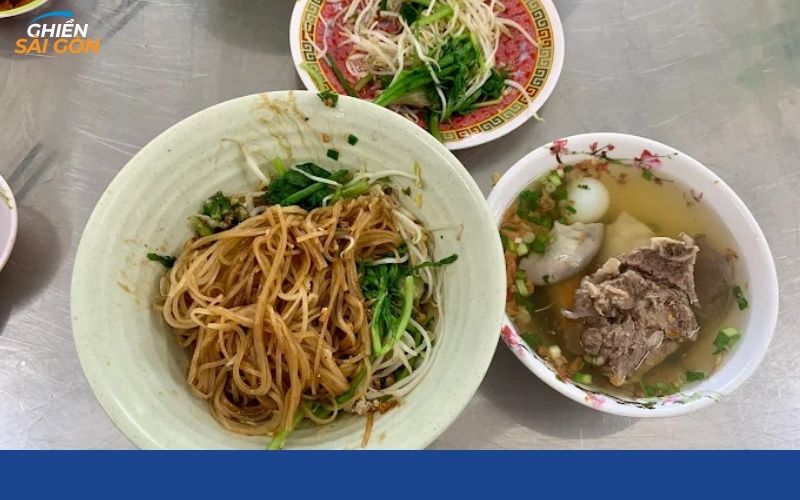 hủ tiếu nam vang phượng