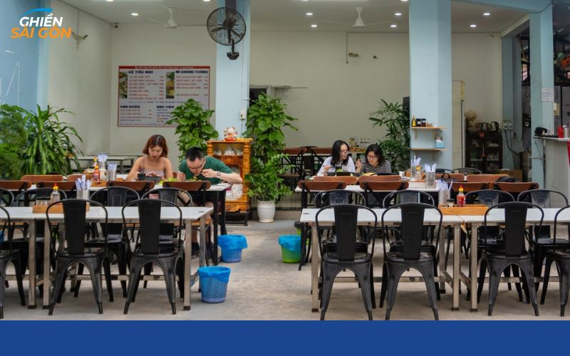 Review mới nhất về quán hủ tiếu mực Ông Diệm cực ngon, giá rẻ 15 hủ tiếu mực ông diệm