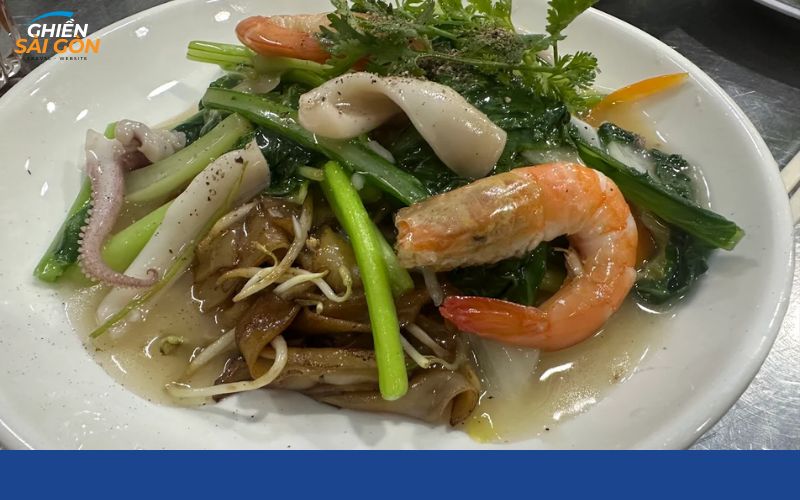 Top 6 quán hủ tiếu xào ngon nhất Sài Gòn chuẩn vị người Hoa 11 hủ tiếu xào ngon nhất sài gòn