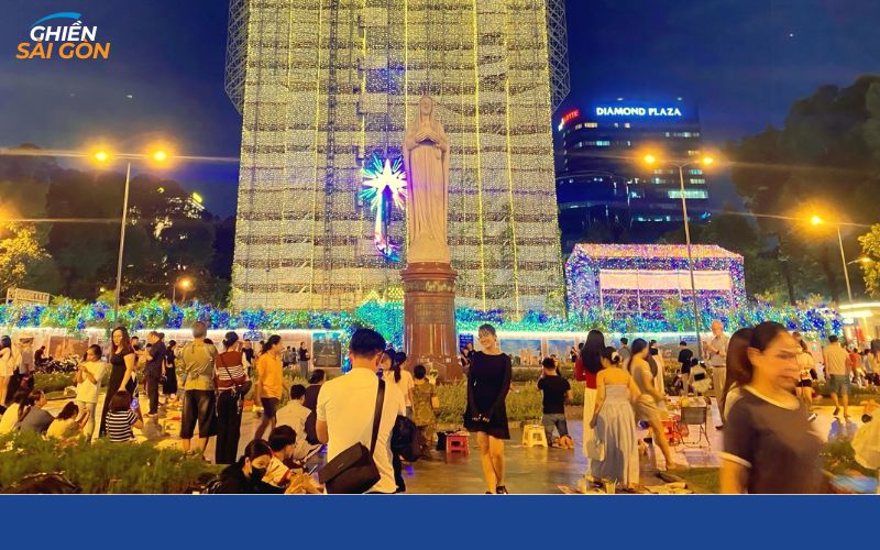 Top 10 địa điểm đi chơi Noel ở Sài Gòn với nhiều góc check-in đẹp 13 địa điểm đi chơi noel ở sài gòn