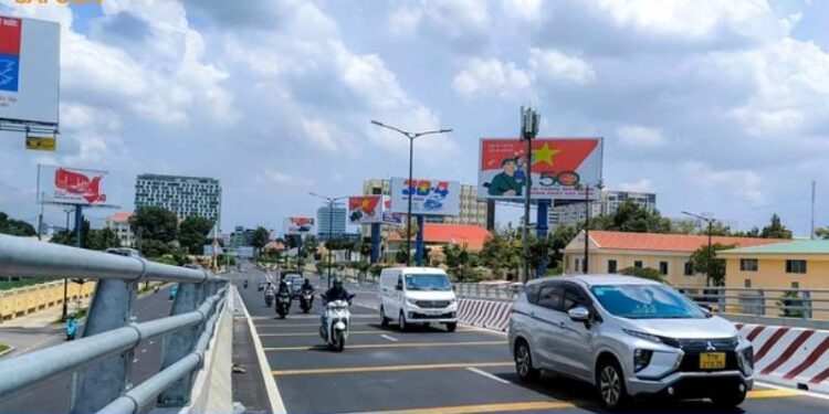 đường trần quốc hoàn