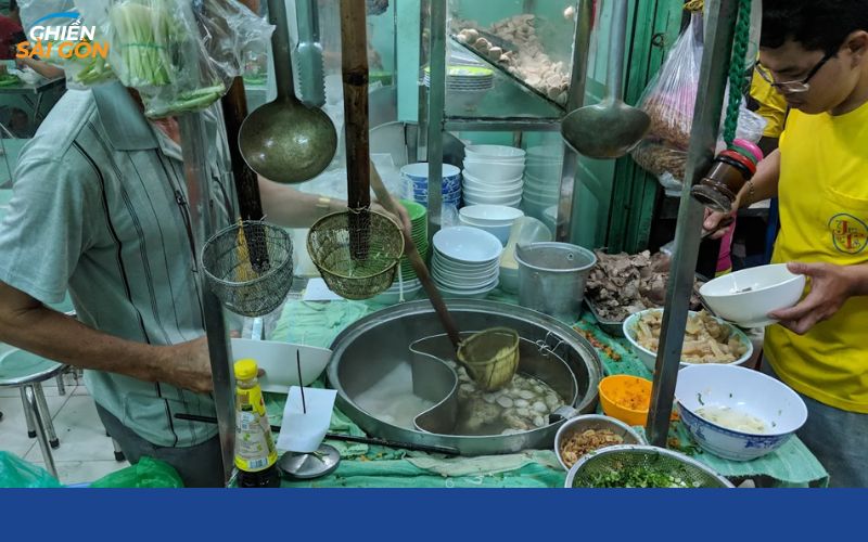 Review mới nhất về quán hủ tiếu bò viên Chú Tư Già Quận 1 9 hủ tiếu bò viên chú tư già